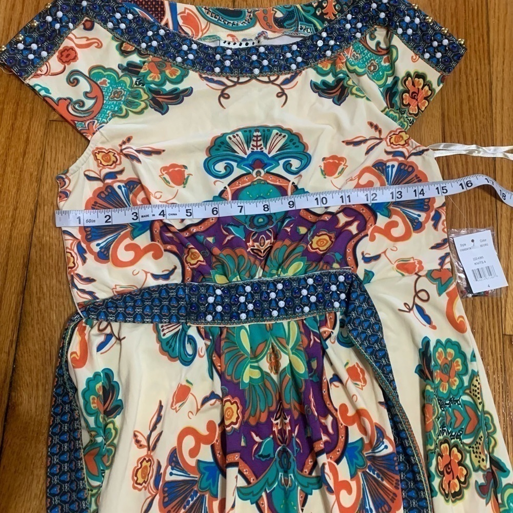 ECI FLARED EMBELLISHED BEADED PRINT DRESS w/ BELT - COLORFUL SIZE 4 - Picture 9 of 13